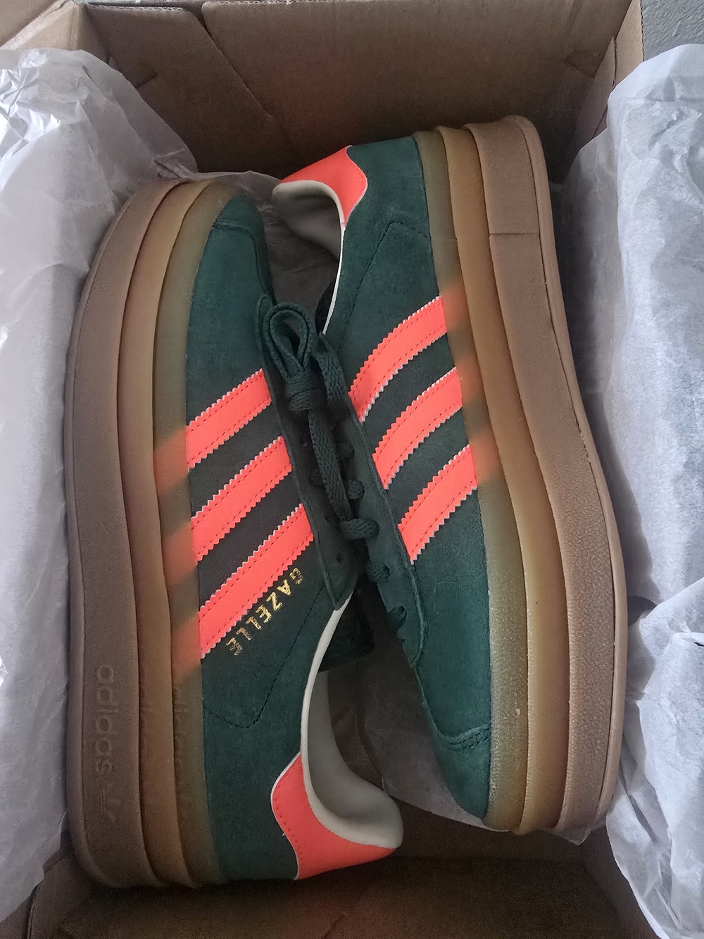 adidas Gazelle Platform Women’s Sneakers Size 7.5— Forest Green with Neon Coral - Picture 2 of 6